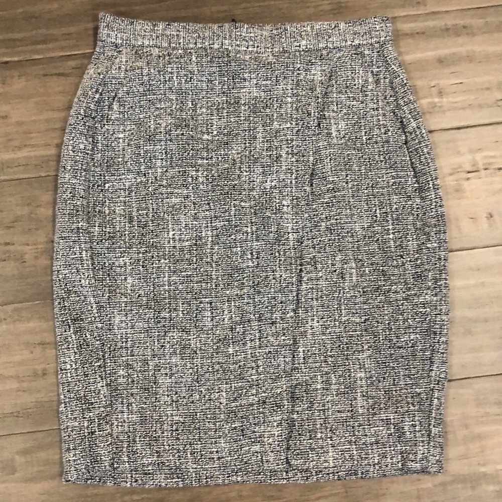 Banana Republic Black/White Skirt Size 00P